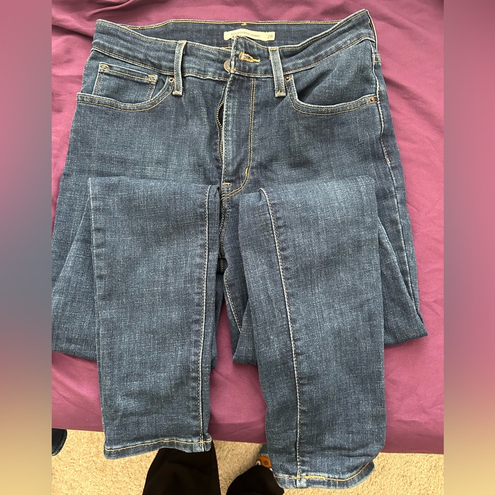 Levi 721 high rise skinny jeans dark wash